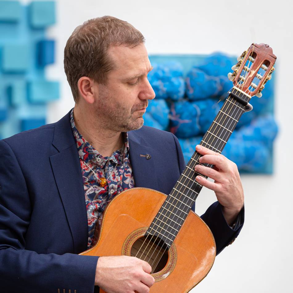 „Sommernacht der Klassik“ in Hückeswagen: Spanische Gitarrenklänge als Hommage an ein versunkenes Dorf