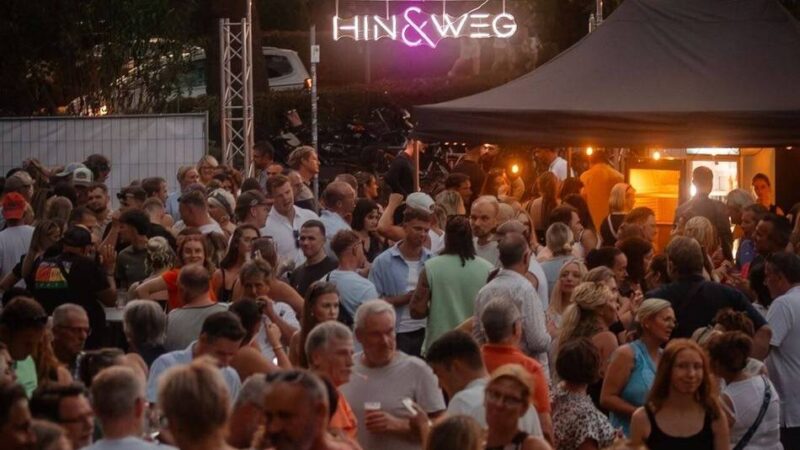 Im Rheinberger Stadtpark: Afterwork-Party-Premiere lockt 1000 Besucher an den Vallan