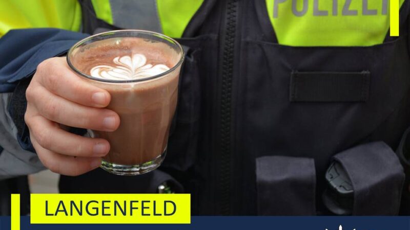 AWO in Langenfeld: Polizei trifft Bürger beim Kaffee im Café am Wald