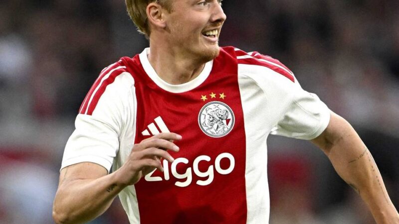 Conference-League-Qualifikation: Brandt gibt Debüt bei Ajax-Sieg – ter Stegen nur auf der Bank