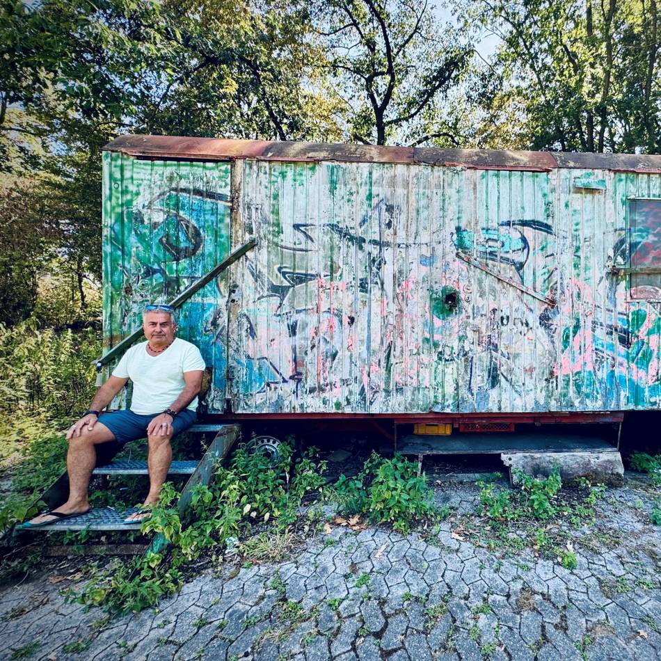 Zu Besuch im Container-Dorf von Neuss-Erfttal: „Hier vertragen sich auch Ukrainer und Russen“
