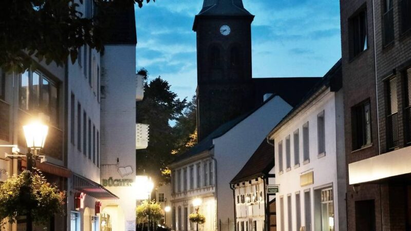 Evangelische Kirchengemeinde Ratingen: Stadtkirche lädt samstags zum Sommerkino ein
