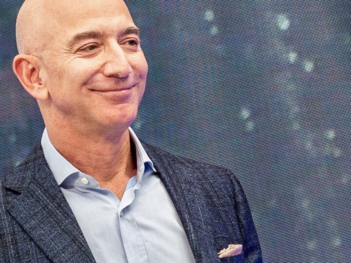 Englischer Topkub wird verkauft: Gruppe um Bezos und Facebook-Mitgründer steigt beim FC Liverpool ein