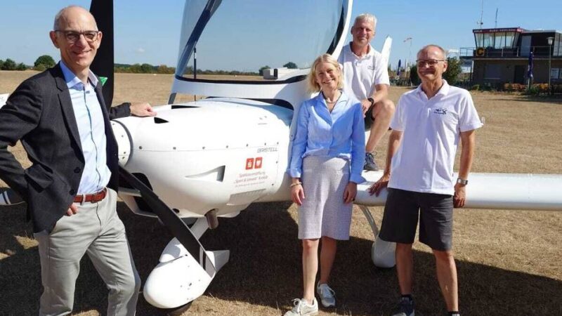 Neuanschaffung des Vereins für Segelflug Krefeld: Mit dem Ultraleichtflugzeug bis in die Wolken