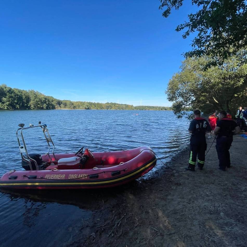 Nach Zeugenhinweis: Einsatzkräfte suchten vermissten Schwimmer im Tenderingssee