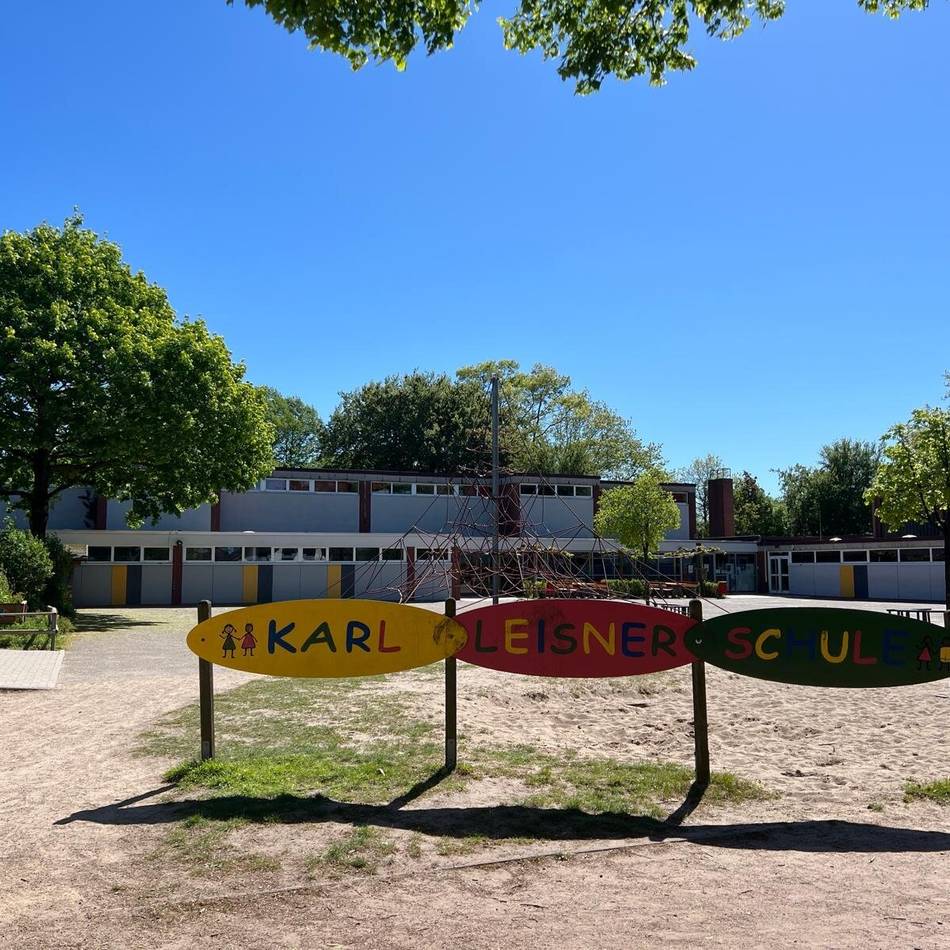 „Massives Kommunikationsproblem“: Klever Rat stellt sich geschlossen hinter Karl-Leisner-Schule im Mensa-Streit