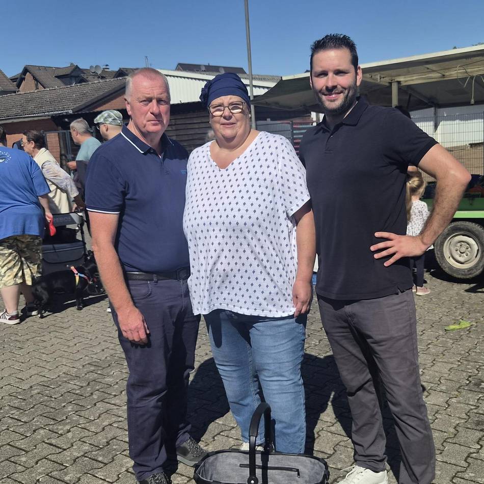 Premiere vor Schützenhalle: Frischemarkt startet in Straberg mit elf Händlern