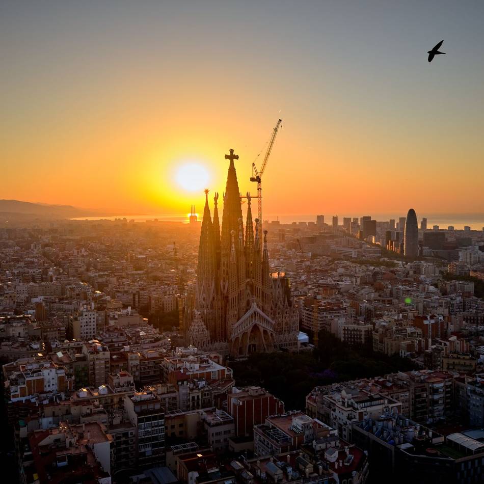 Umlenkrollen von Röchling Industrial: Xantener Technik für Aufzug der Sagrada Familia in Barcelona