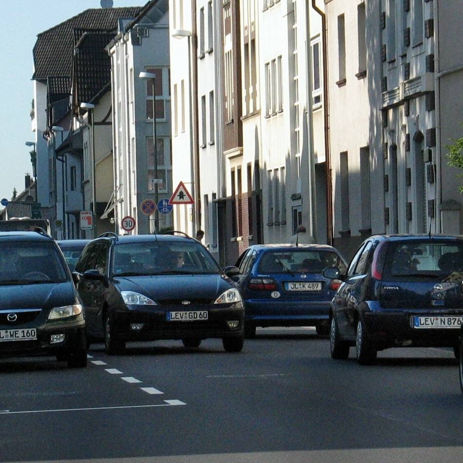 Arbeiten der Energieversorgung Leverkusen :  Stixchesstraße wird drei Wochen teils zur Einbahnstraße