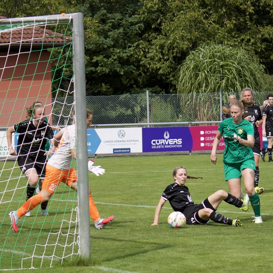 Hattrick von Alina Kostyrok: SV Walbeck erwischt einen Saisonstart nach Maß
