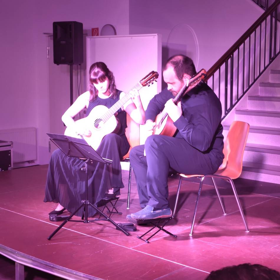 Kultur-Haus Zach in Hückeswagen: Klassische Gitarren entfalten spanische Klangbilder