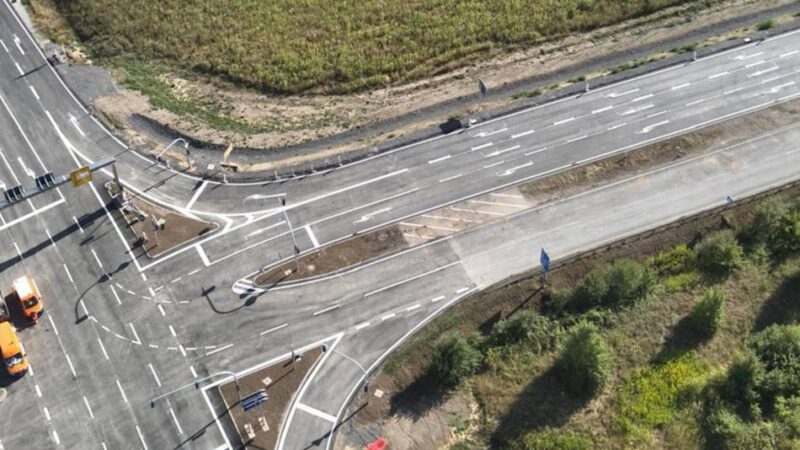 Bauarbeiten in Nettetal: Neue Ampel und breitere Fahrbahn an der Anschlussstelle A 61